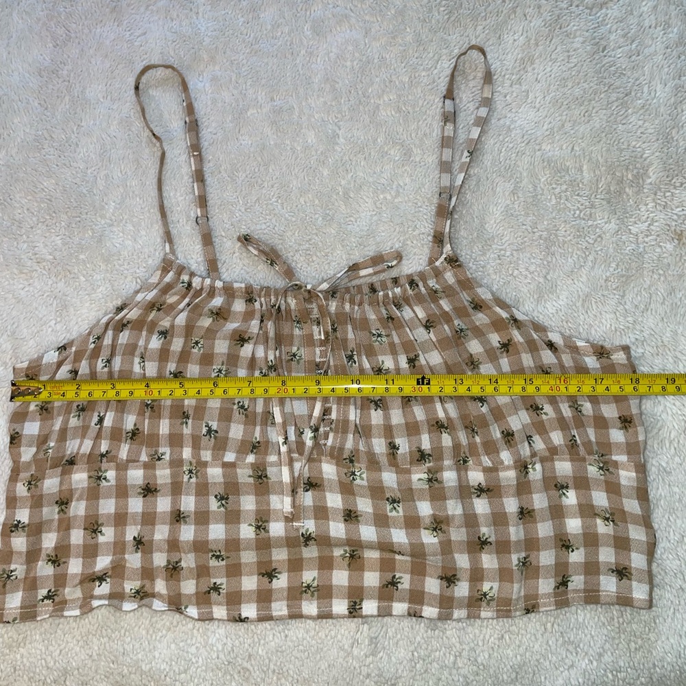 bp cropped tan floral spaghetti strap tank‎ - Picture 2 of 8